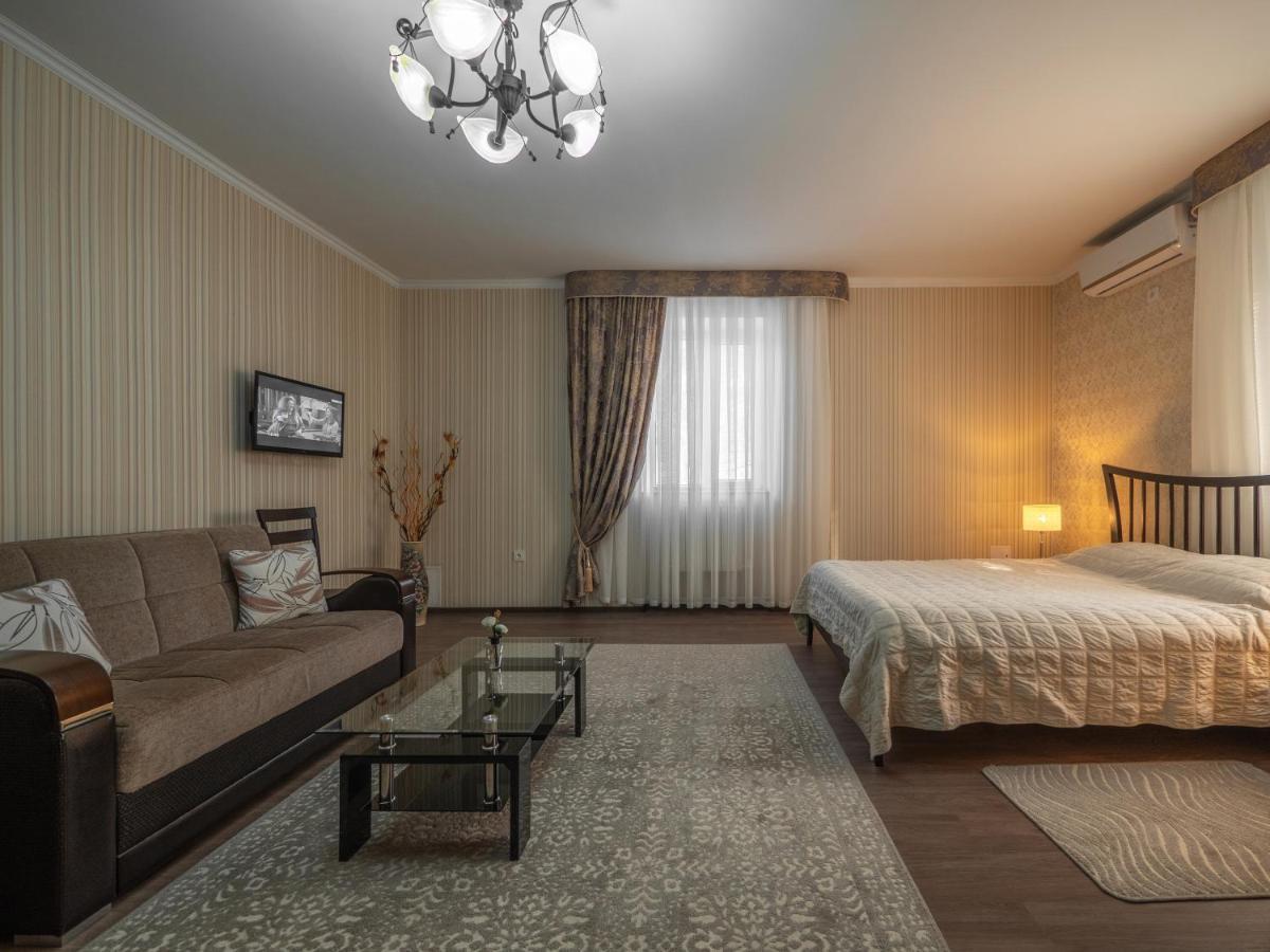 Vila Bomond Hotell Edinet Exteriör bild