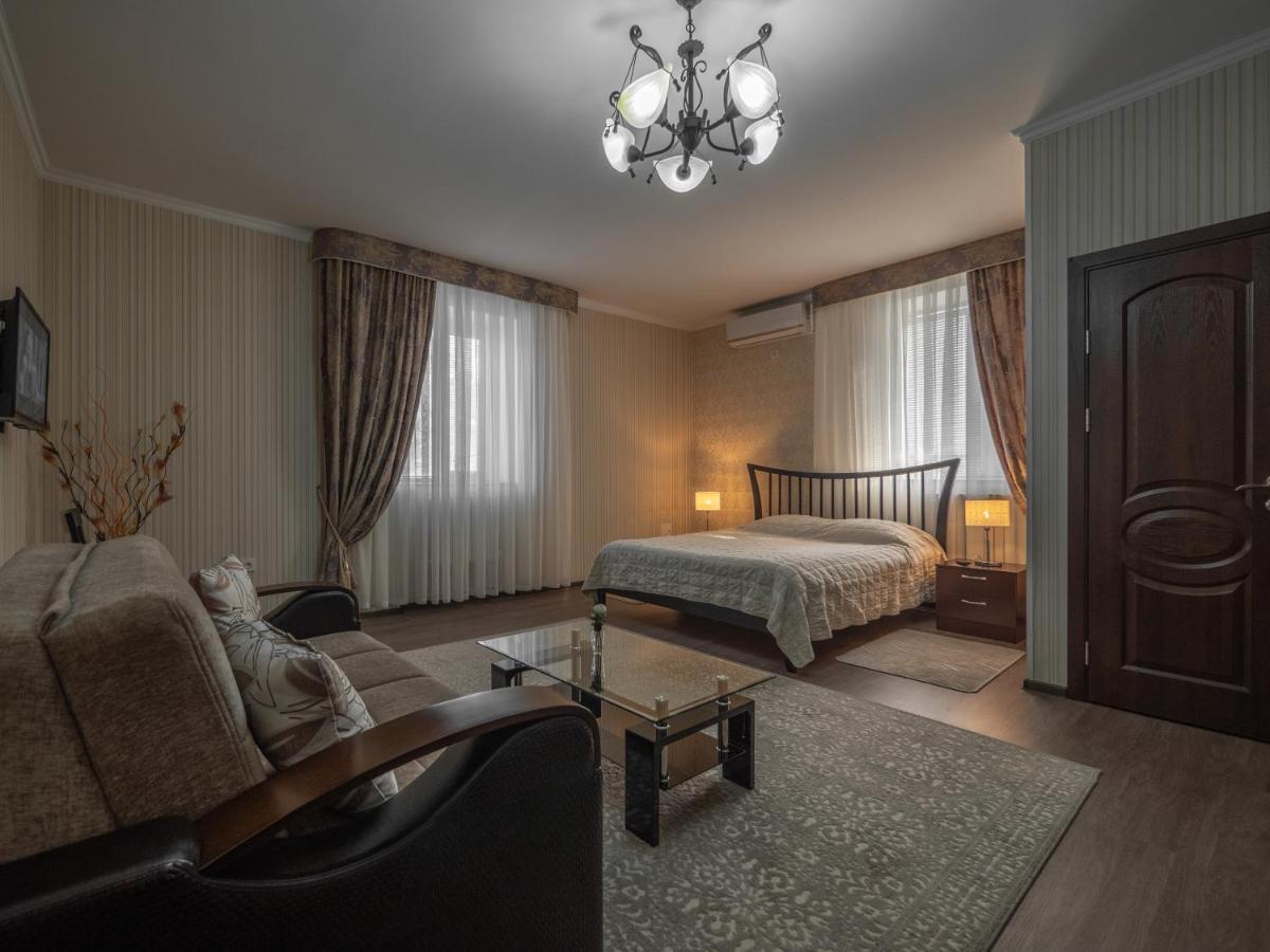 Vila Bomond Hotell Edinet Exteriör bild